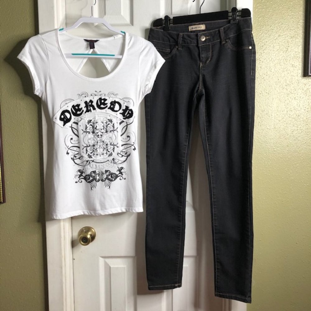 DEREON Top & Stretch Jeans ~ 2 pc bundle ~ NEW!